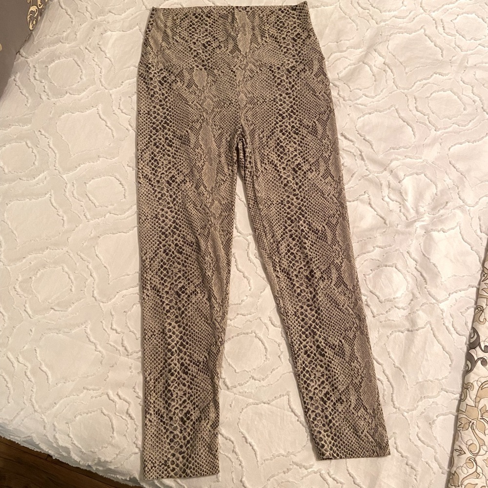 KamaliKulture | snakeskin print leggings